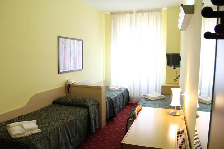 Photo 25