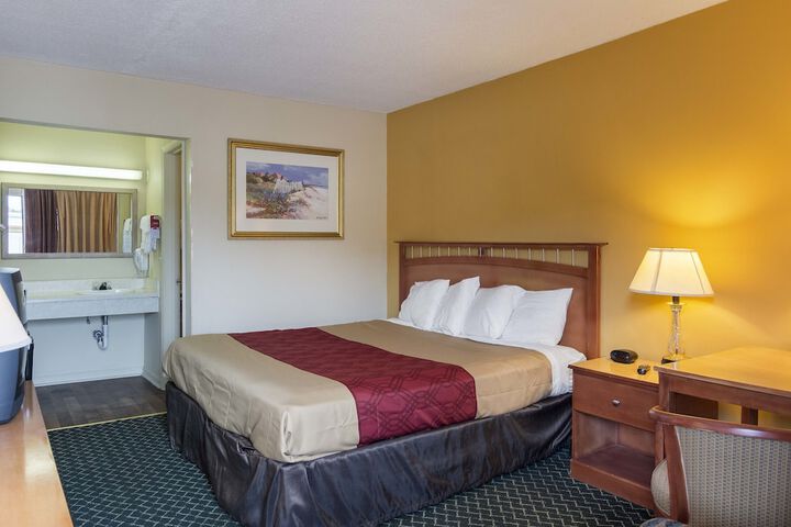 1 King Bed (1 of 2)