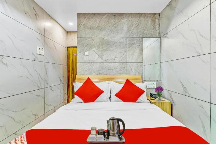 Hotel O Shree Laxmi Kuber