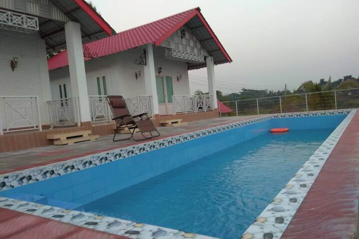 Pool 15 of 50