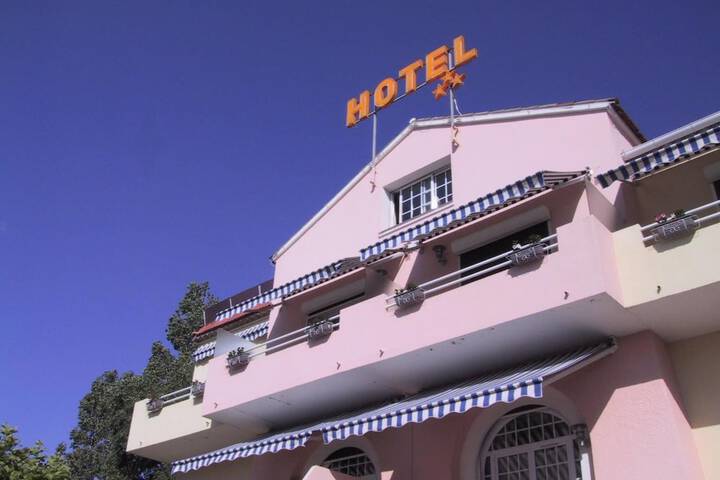 Hotel 48 of 54