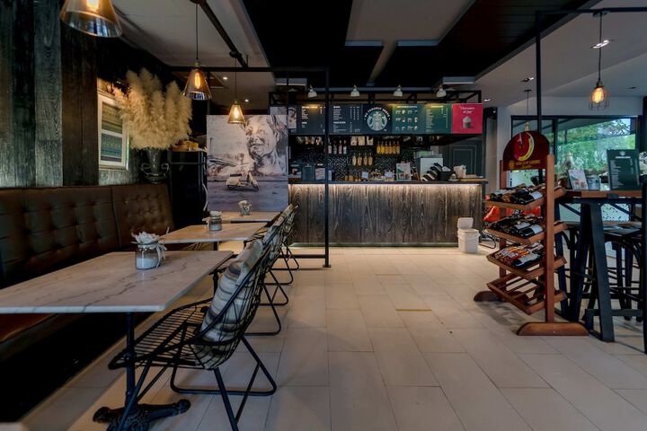 Breakfast/Coffee Service 106 of 130