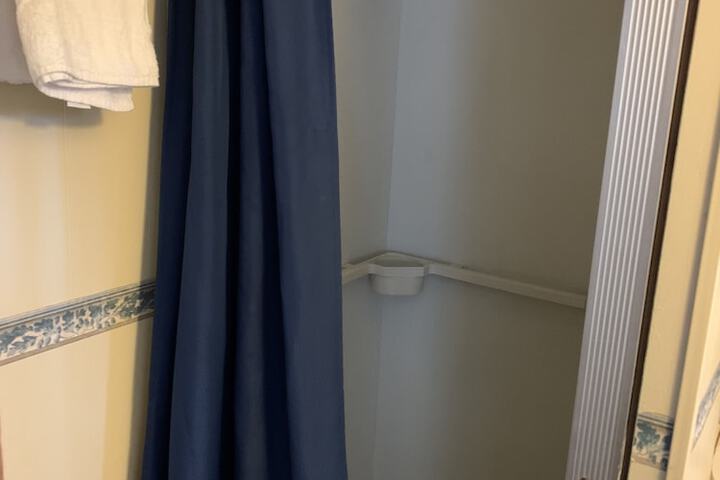 Room 41 of 48