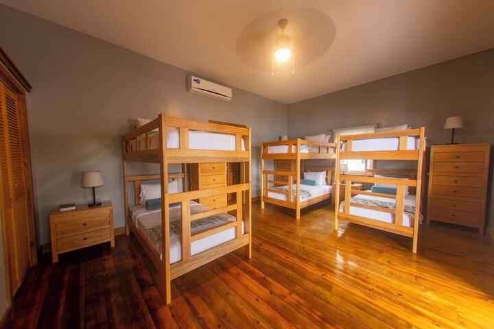Room 29 of 83