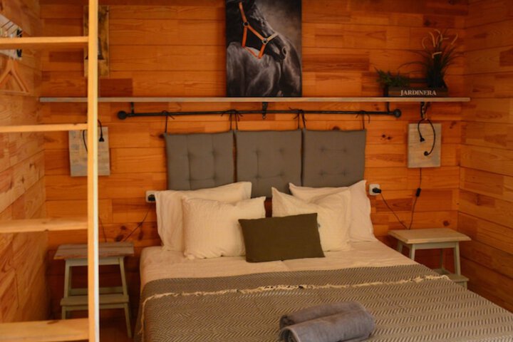 Room 13 of 64