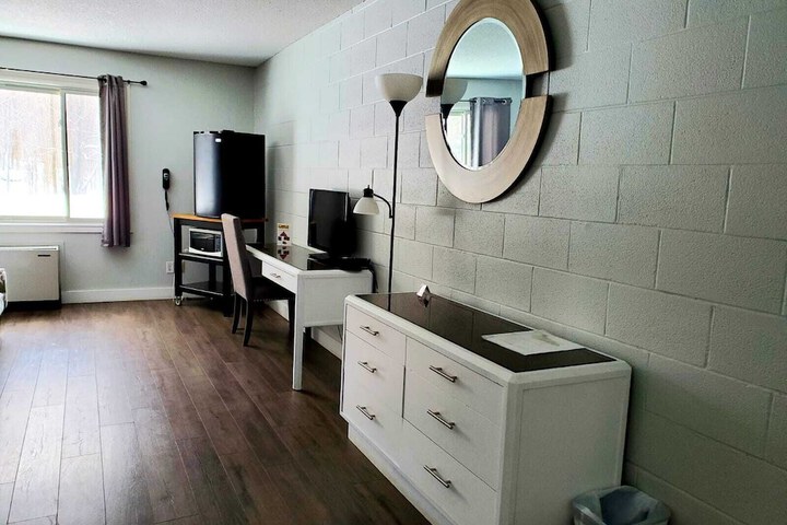 Room 9 of 46