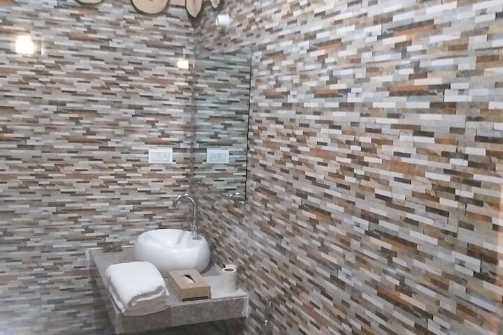 Room 14 of 22