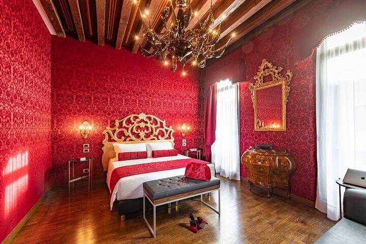 Room 14 of 69