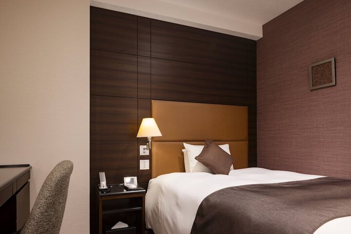 Room 10 of 56
