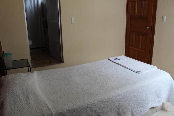 Room 6 of 44
