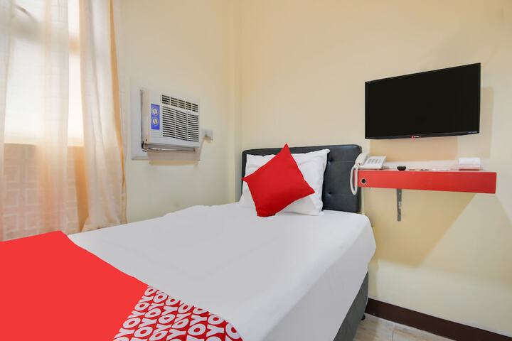 Room 10 of 22