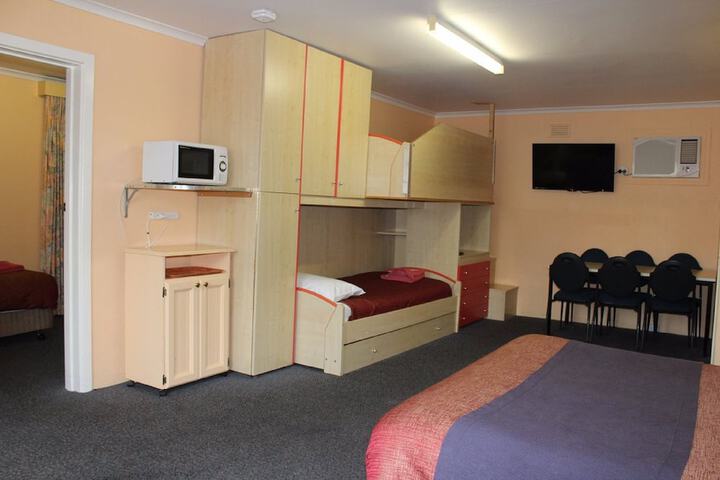 Room 18 of 36