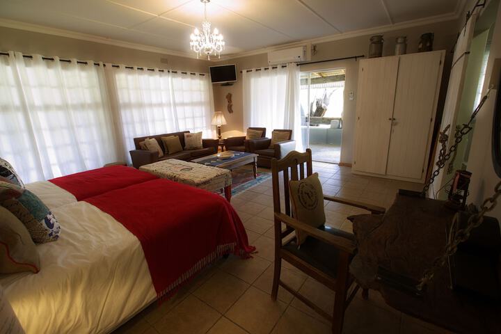 Room 4 of 31