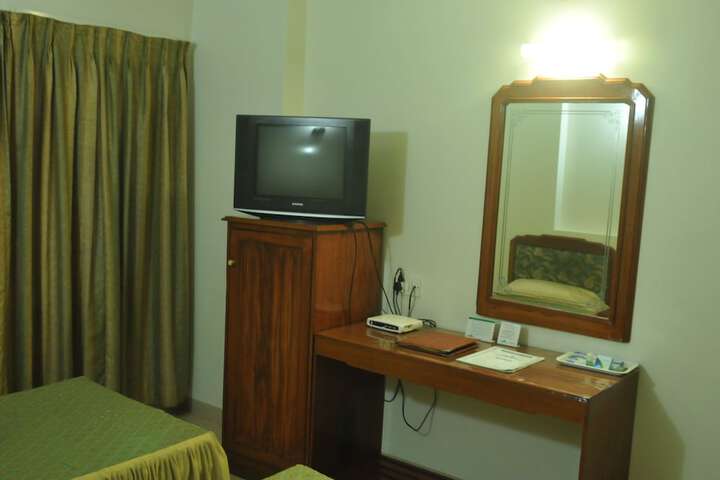 Room 5 of 21