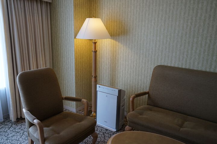 Room 6 of 203