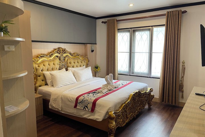 Room 53 of 73