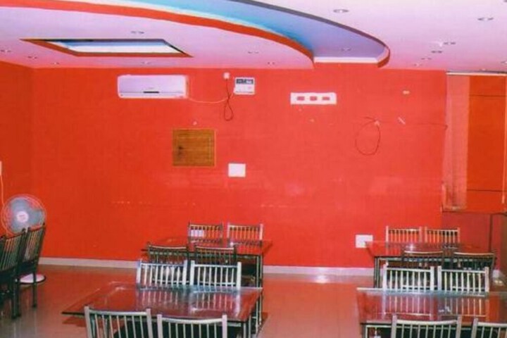 Dining 2 of 6