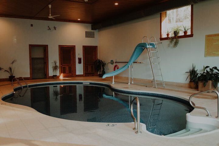 Pool 70 of 91