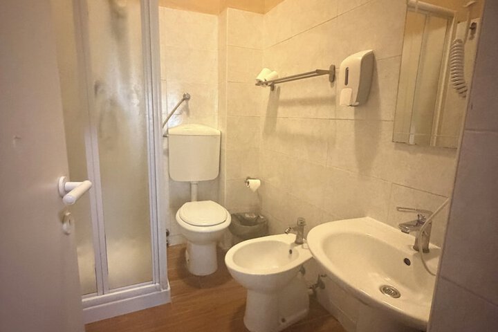Room 65 of 101