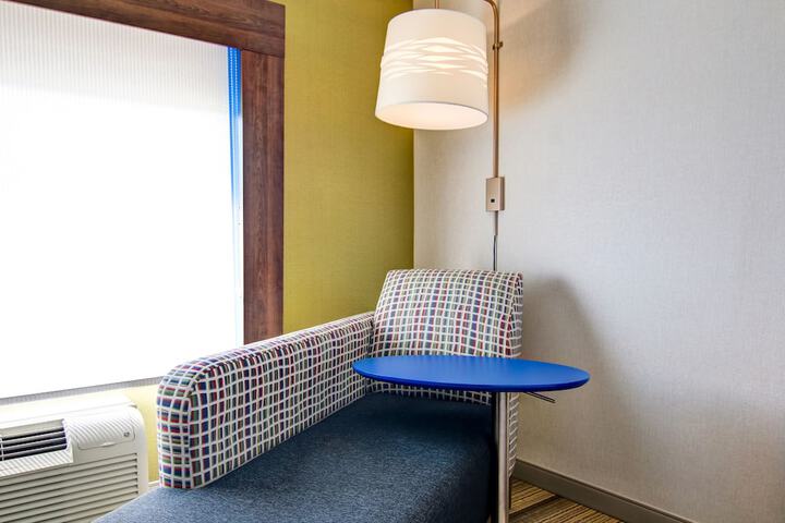 Room 30 of 63