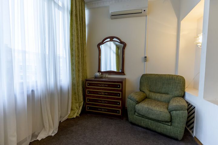 Room 20 of 53