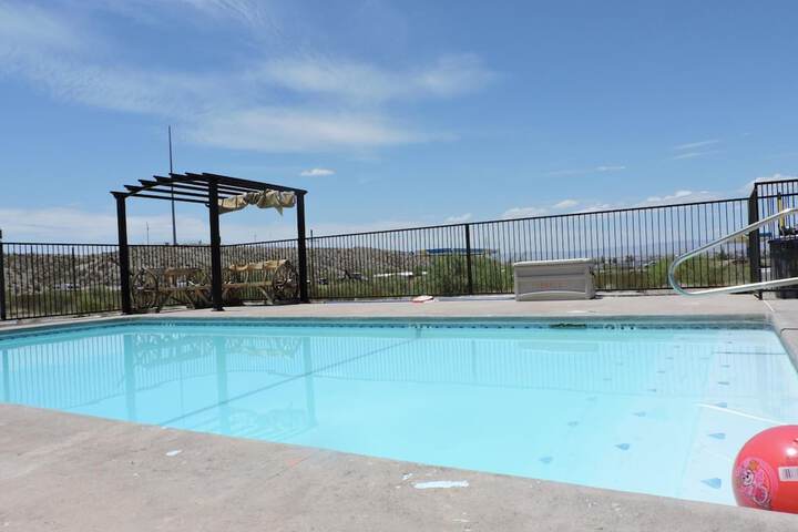 Pool 11 of 16