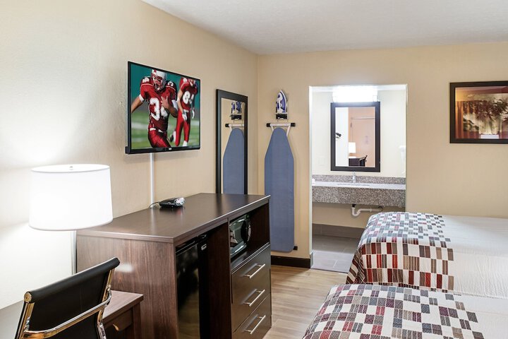 Deluxe 2 Double Beds (1 of 5)