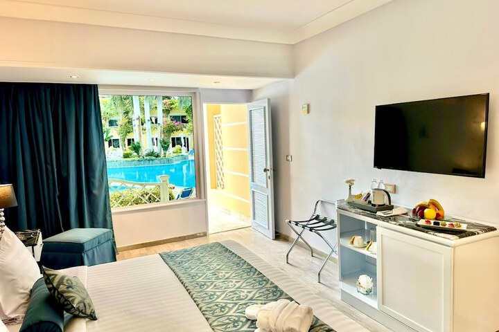 Room 42 of 73