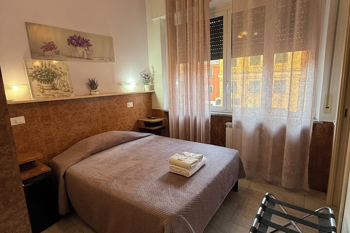 Room 8 of 26