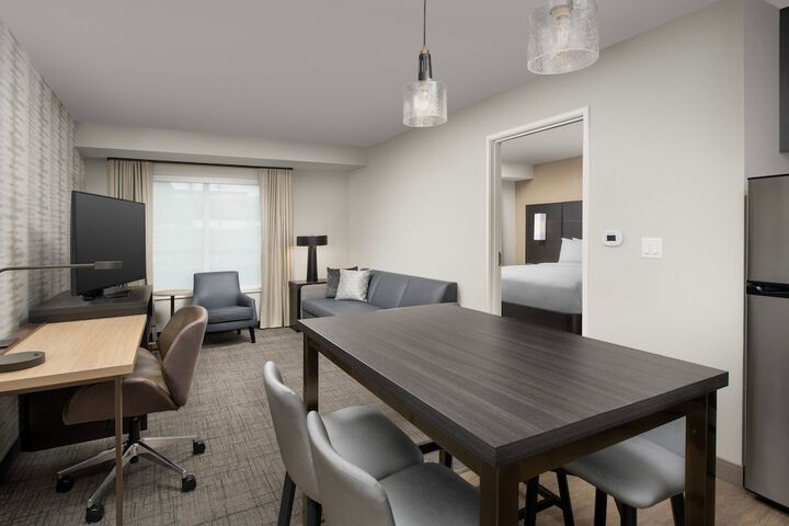 Room 25 of 44