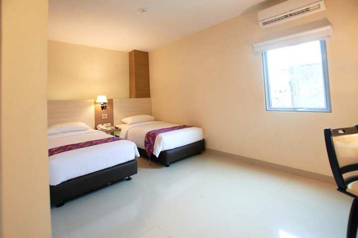 Room 26 of 64