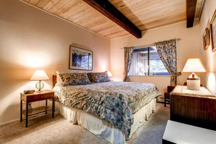 Room 2 of 21