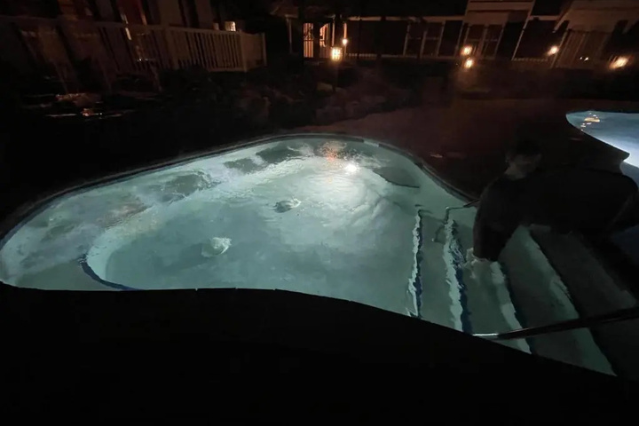 Pool 7 of 23