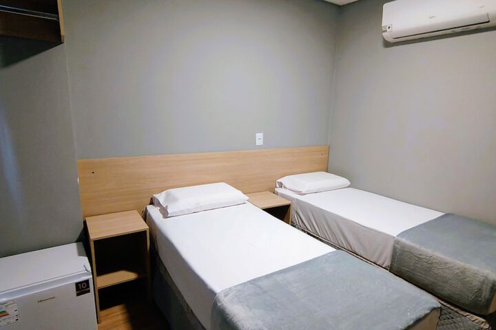 Room 11 of 22