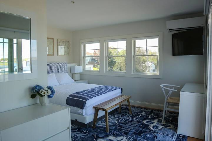 Room 14 of 60