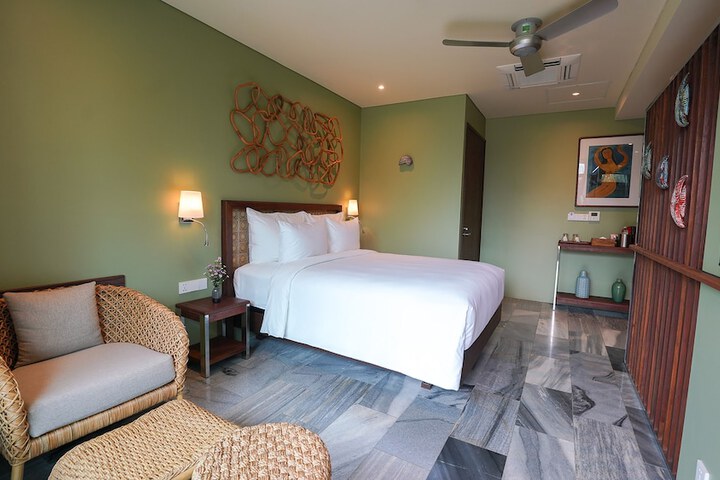 Room 48 of 156