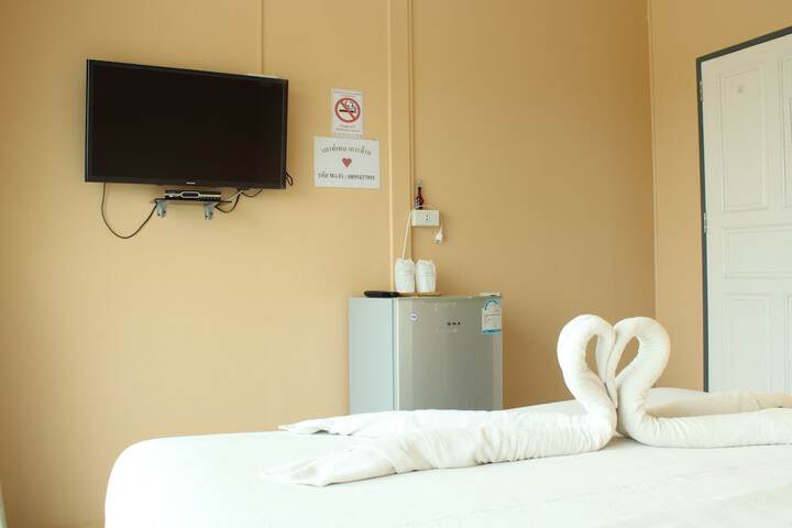 Room 9 of 15