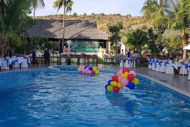 Pool 85 of 131