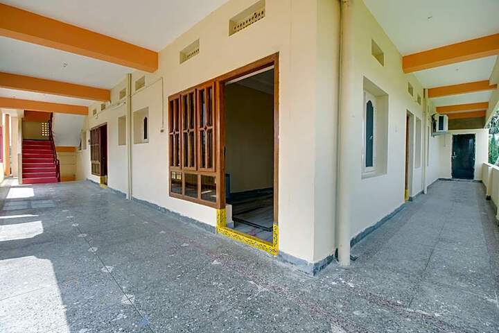 Hotel O Guest Inn 2
