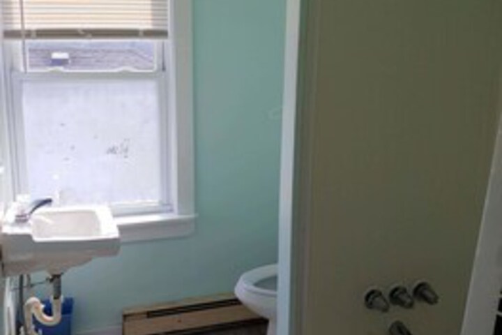 Room 6 of 19