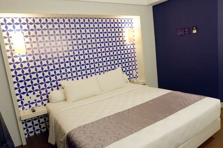 Room 17 of 87