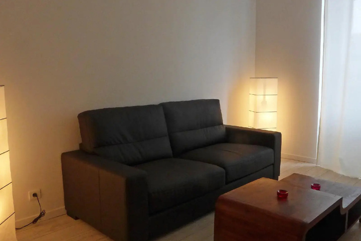 Room 2 of 12