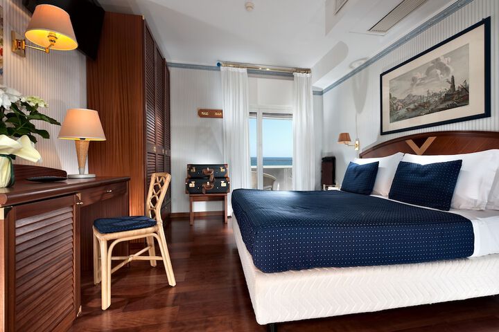 Room 21 of 46