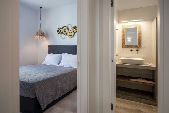 Room 40 of 67