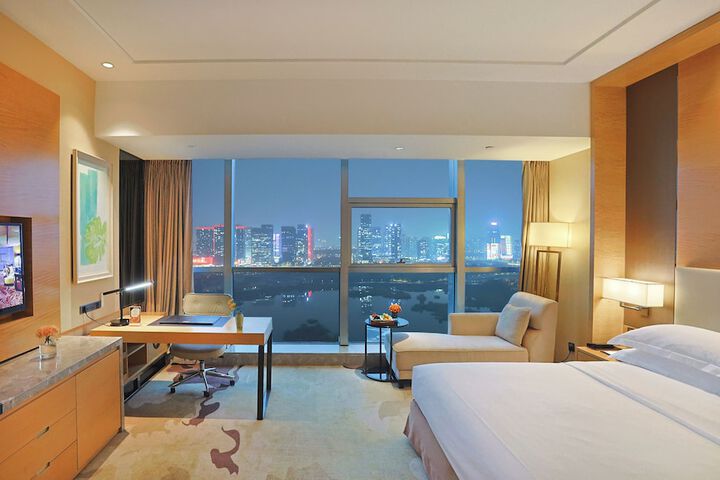 Room 16 of 43