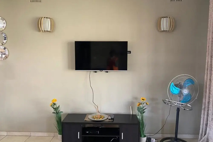 Room 14 of 24