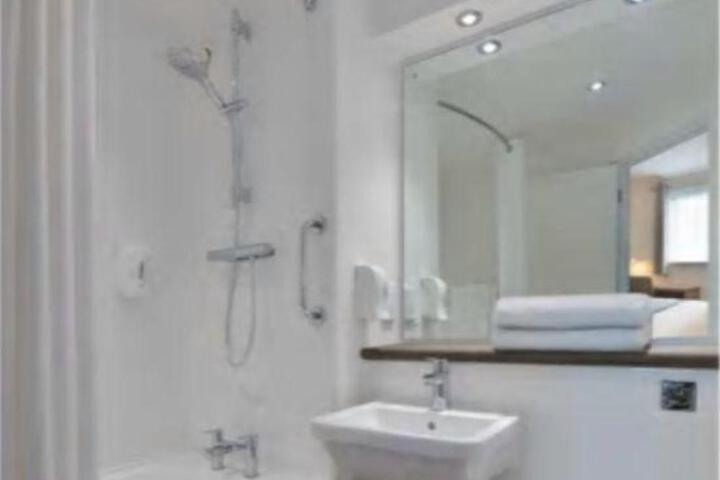 Travelodge Edinburgh Park