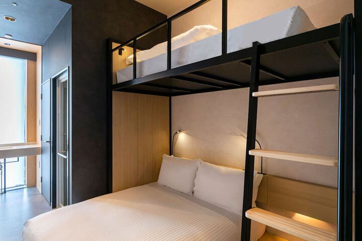 Room 7 of 51