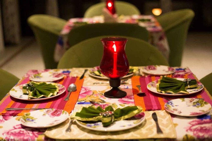 Dining 35 of 72