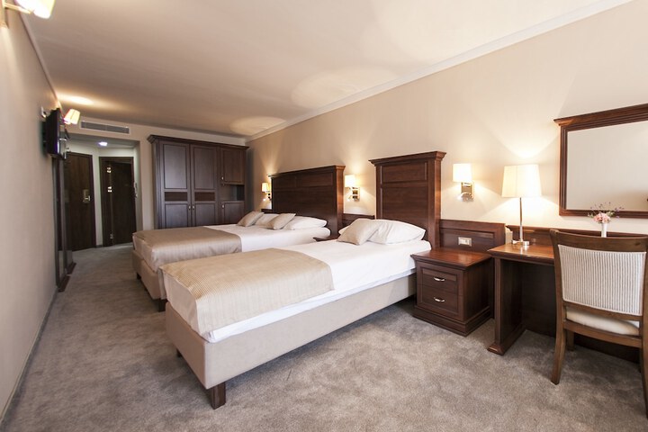 Room 8 of 46